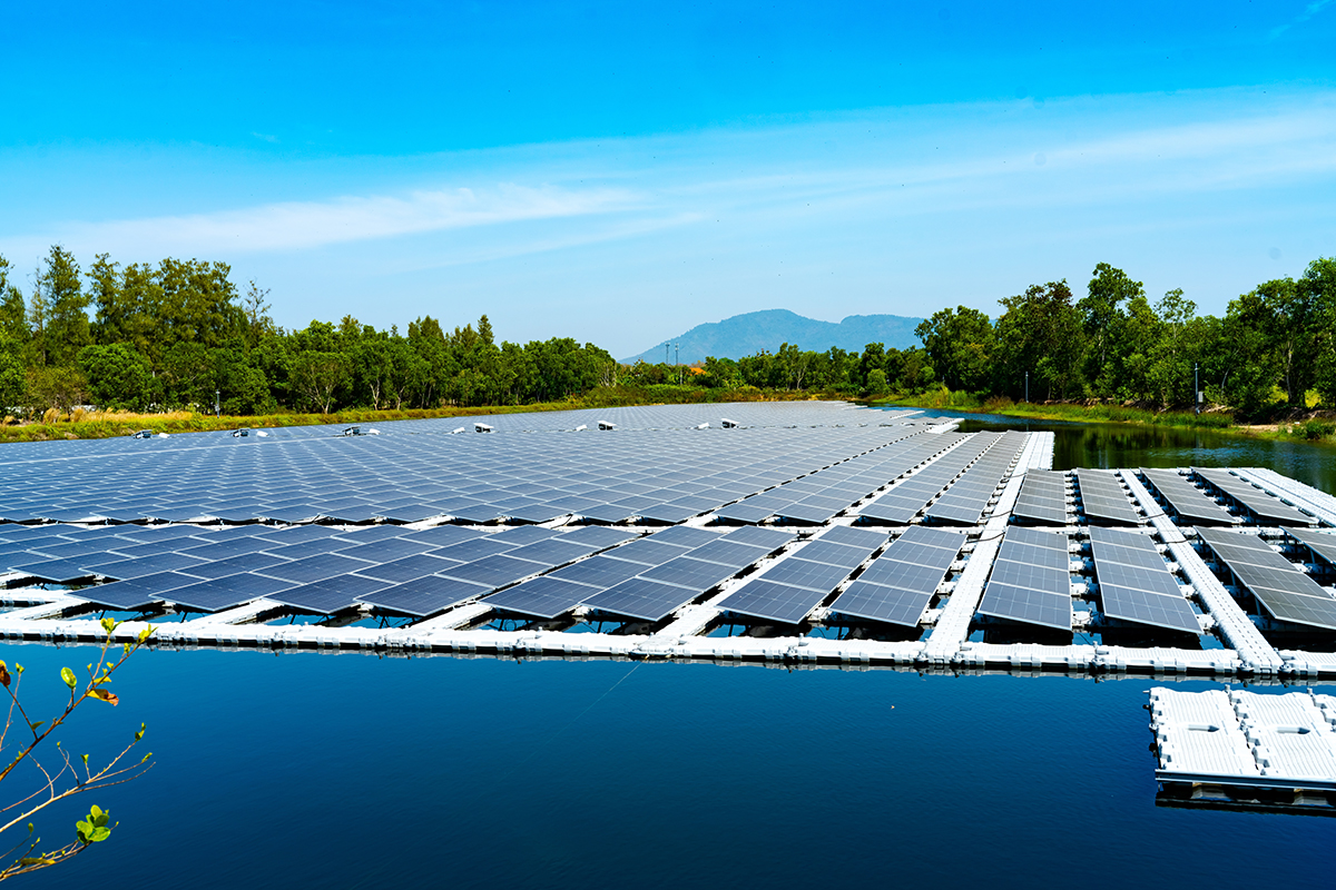 Emerging Renewable Technologies - Floating Solar Panels